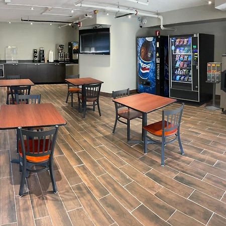 2Nd Street Inn & Suites Ρότσεστερ Εξωτερικό φωτογραφία